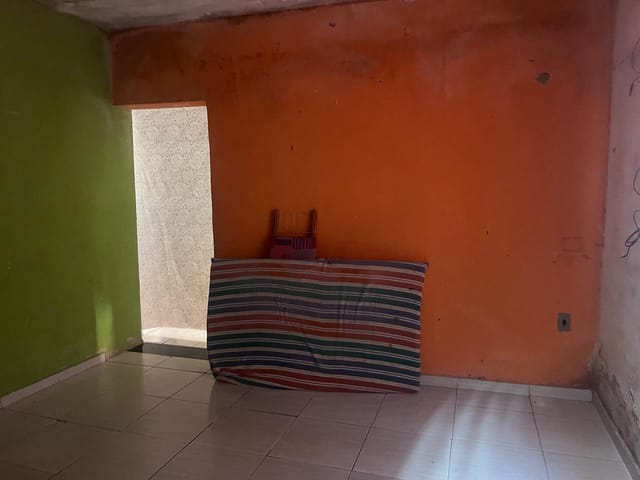 Casa com 180m² 2 quartos e 1 banheiro, à venda, no bairro Conjunto Habitacional Parque da Floresta em Campinas