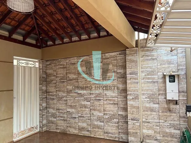 Casa com 199m² 3 quartos e 2 banheiros, à venda, no bairro JARDIM MARIA LUIZA IV em ARARAQUARA