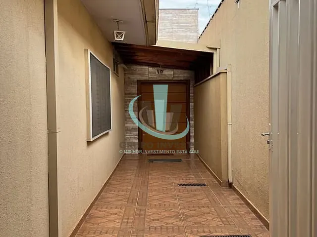 Casa com 199m² 3 quartos e 2 banheiros, à venda, no bairro JARDIM MARIA LUIZA IV em ARARAQUARA