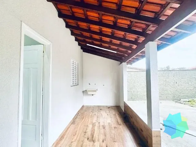 Casa com 300m² 2 quartos e 1 banheiro, à venda, no bairro Bela Vista em Salto