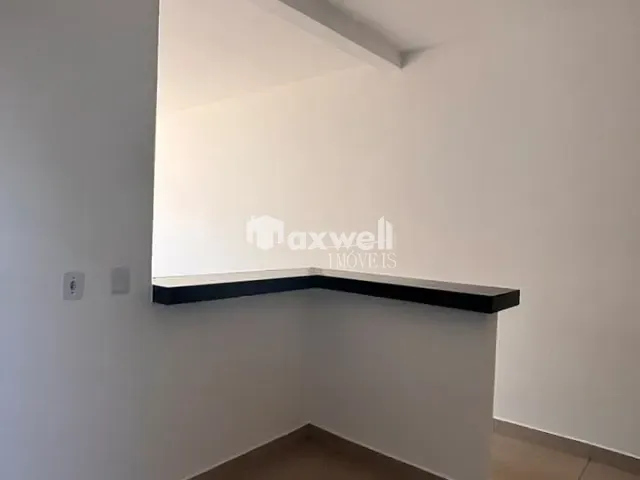 Casa com 180m² 3 quartos e 2 banheiros, para alugar, no bairro Setor Serra Dourada - 2ª Etapa em Aparecida de Goiânia