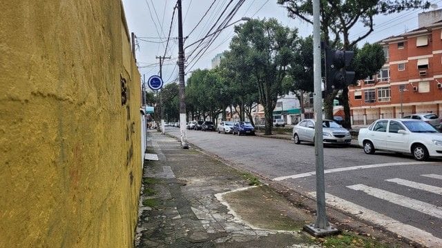 Casa com 190m² 5 quartos e 4 banheiros, à venda, no bairro Marapé em Santos