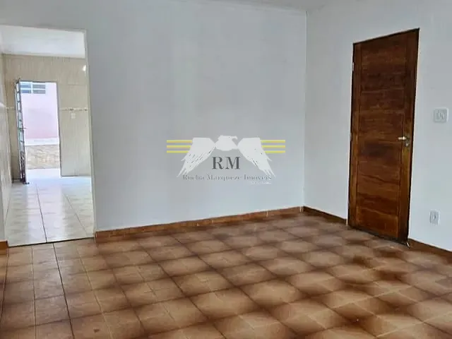 Casa com 225m² 2 quartos e 2 banheiros, para alugar, no bairro Vila Antonieta em São Paulo