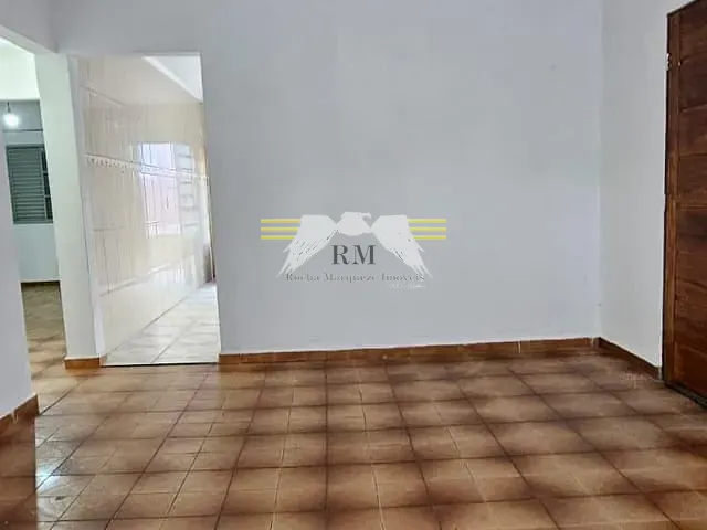 Casa com 225m² 2 quartos e 2 banheiros, para alugar, no bairro Vila Antonieta em São Paulo