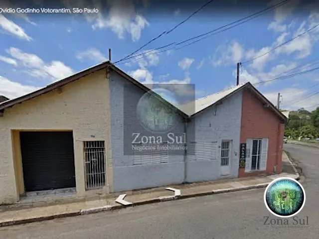 Casa com 205m² 2 quartos e 4 banheiros, à venda, no bairro Chave em Votorantim