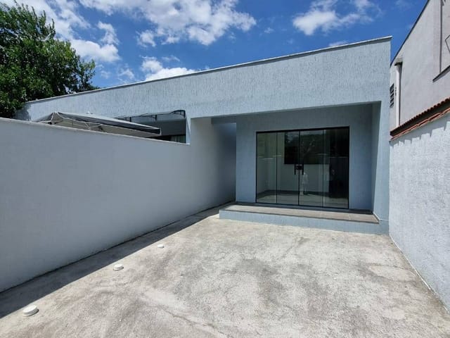 Casa 2 quartos e 2 banheiros, à venda, no bairro Itapeba em Maricá