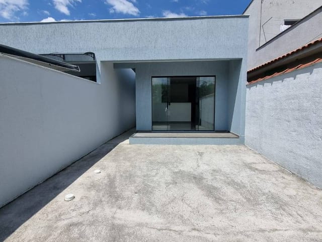 Casa 2 quartos e 2 banheiros, à venda, no bairro Itapeba em Maricá