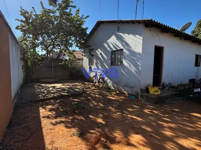 Casa com 360m² 2 quartos e 1 banheiro, à venda, no bairro Setor Residencial Campos Elísios em Aparecida de Goiânia