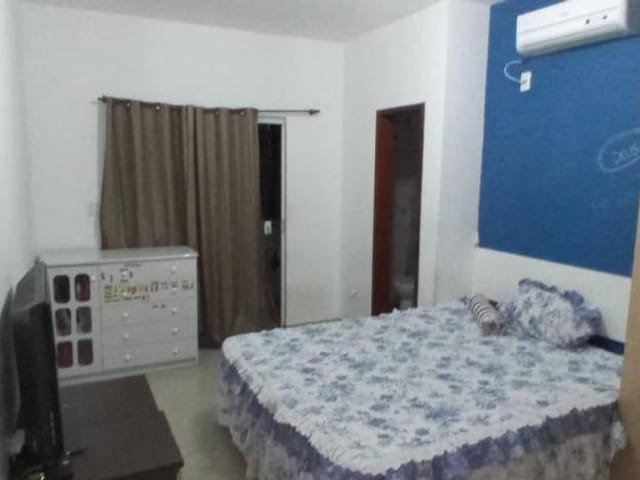 Casa com 240m² 3 quartos e 3 banheiros, à venda, no bairro Parque Jóquei Club em Campos dos Goytacazes
