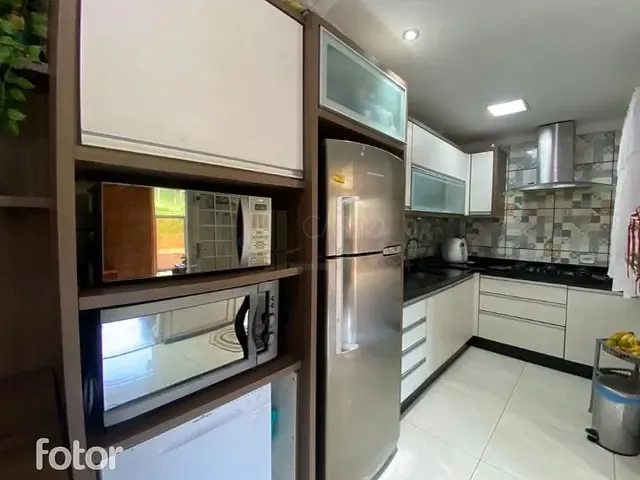 Casa com 180m² 2 quartos e 2 banheiros, à venda, no bairro Vila São José Bassa em Apucarana