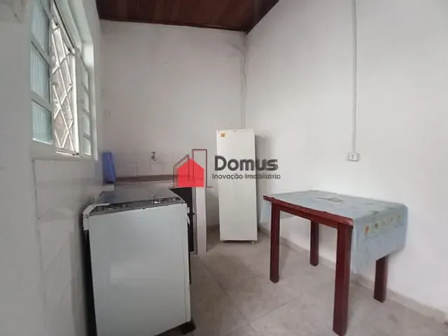Casa para alugar, no bairro Jardim Cristina em Pindamonhangaba
