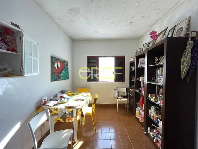 Casa com 420m² 3 quartos e 2 banheiros, à venda, no bairro Centro em Formosa