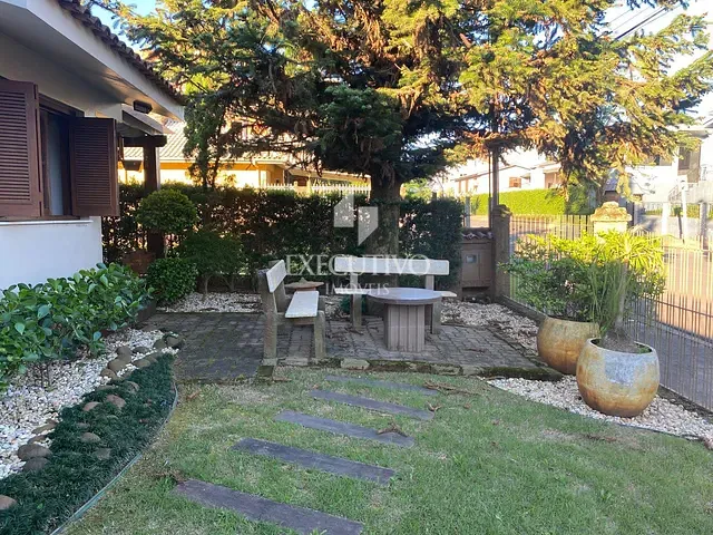 Casa com 960m² 4 quartos e 4 banheiros, à venda, no bairro Centro em Arroio do Meio