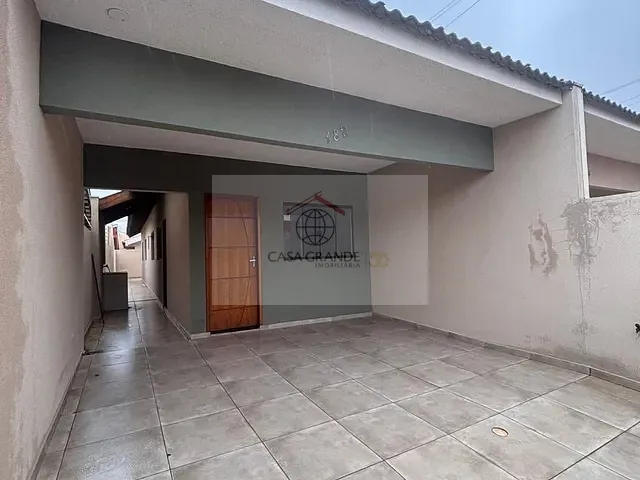 Casa com 100m² 3 quartos e 1 banheiro, para alugar, no bairro Jardim Octávio Locatelli em Rolândia