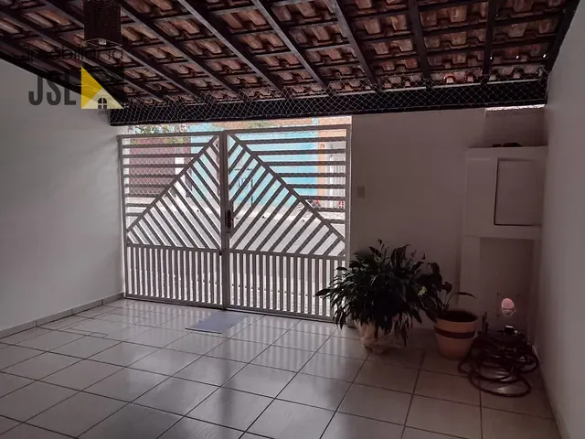 Casa com 150m² 2 quartos e 1 banheiro, à venda, no bairro Vila São João em Caçapava