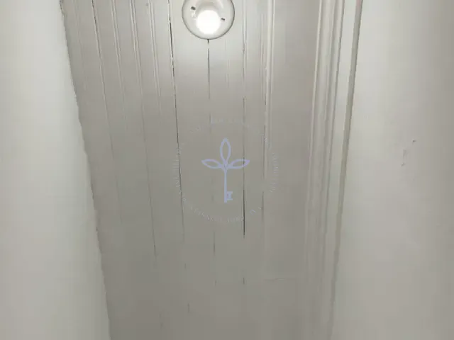 Casa com 60m² 1 quarto e 1 banheiro, para alugar, no bairro Ramos em Rio de Janeiro