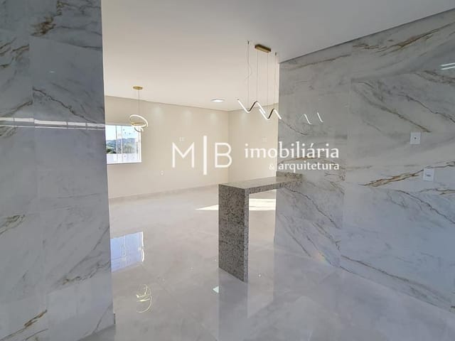 Casa com 238m² 3 quartos e 2 banheiros, à venda, no bairro Residencial Jardins em Lavras