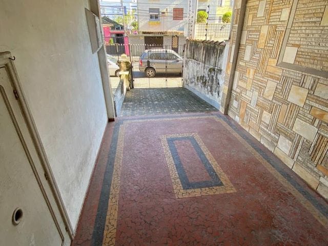 Casa com 225m² 5 quartos e 4 banheiros, à venda, no bairro Aparecida em Santos