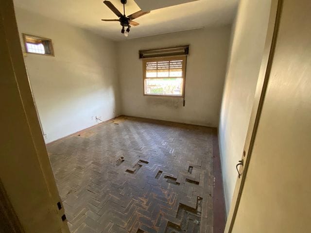 Casa com 225m² 5 quartos e 4 banheiros, à venda, no bairro Aparecida em Santos
