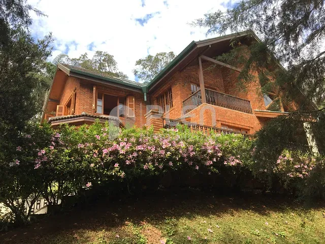 Casa com 481m² 4 quartos e 6 banheiros, à venda, no bairro Roseira em Mairiporã
