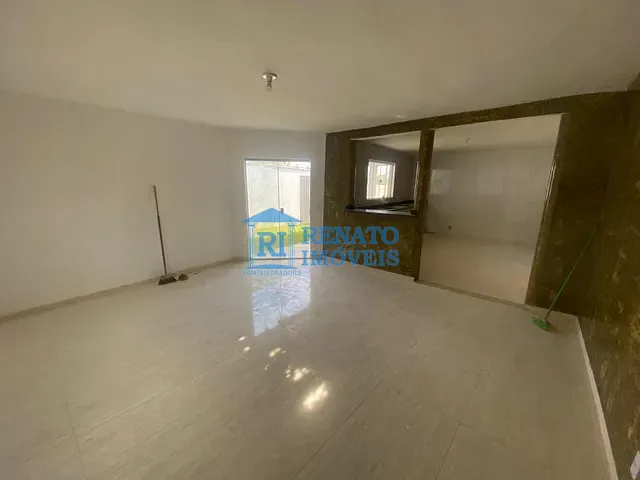 Casa com 360m² 4 quartos e 2 banheiros, à venda, no bairro Itapeba em Maricá