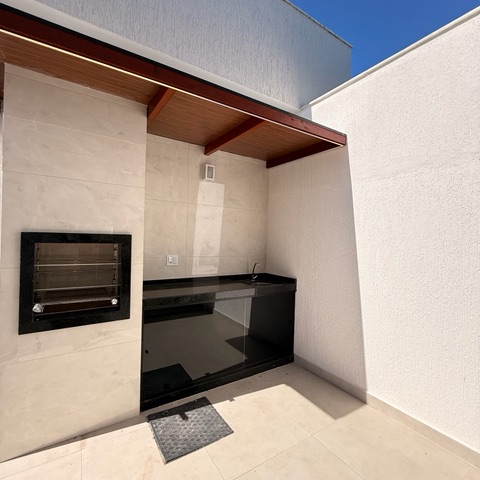 Casa com 120m² 2 quartos e 2 banheiros, à venda, no bairro Guriri em Cabo Frio