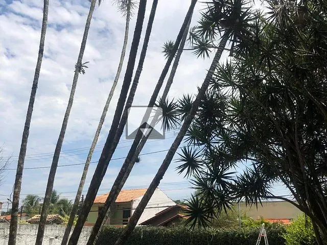 Casa com 900m² 4 quartos e 2 banheiros, para alugar, no bairro Piratininga em Niterói