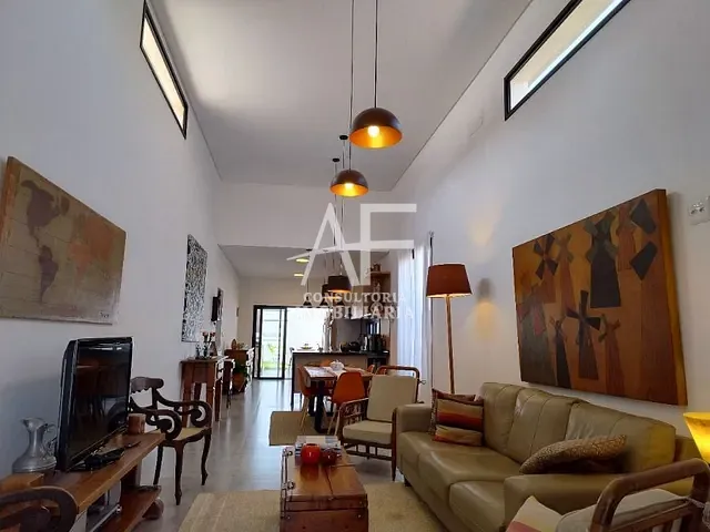 Casa com 300m² 3 quartos e 2 banheiros, à venda, no bairro Parque Residencial Maria Elmira em Caçapava