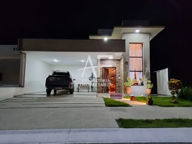 Casa com 300m² 3 quartos e 2 banheiros, à venda, no bairro Parque Residencial Maria Elmira em Caçapava