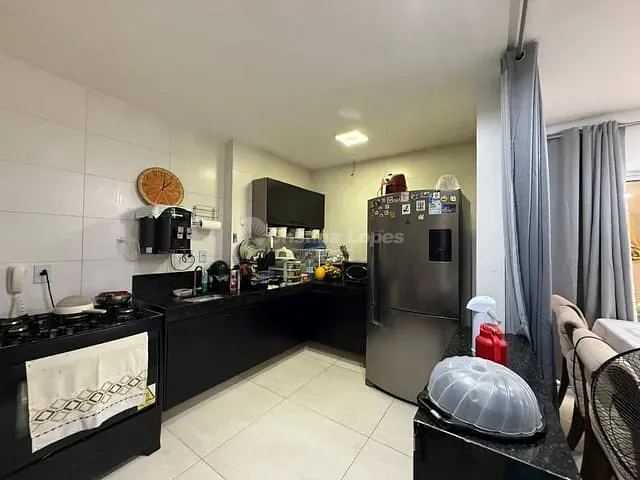 Casa 4 quartos e 4 banheiros, à venda, no bairro Morros em Teresina