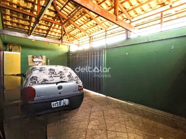 Casa com 100m² 2 quartos e 1 banheiro, à venda, no bairro Piratininga (Venda Nova) em Belo Horizonte