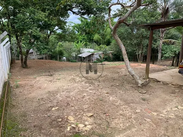 Casa com 3200m², à venda, no bairro Bom Jardim I em Guaratinguetá