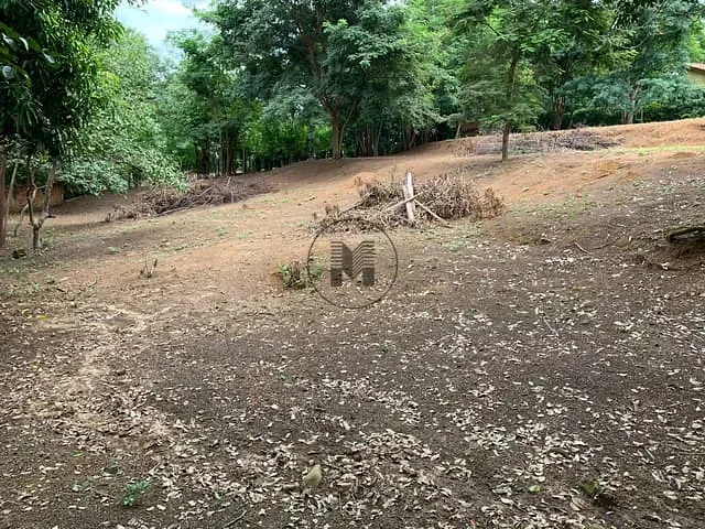 Casa com 3200m², à venda, no bairro Bom Jardim I em Guaratinguetá