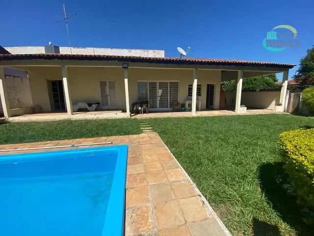 Casa com 1000m² 3 quartos e 2 banheiros, à venda, no bairro Jardim Aeroporto de Viracopos em Campinas