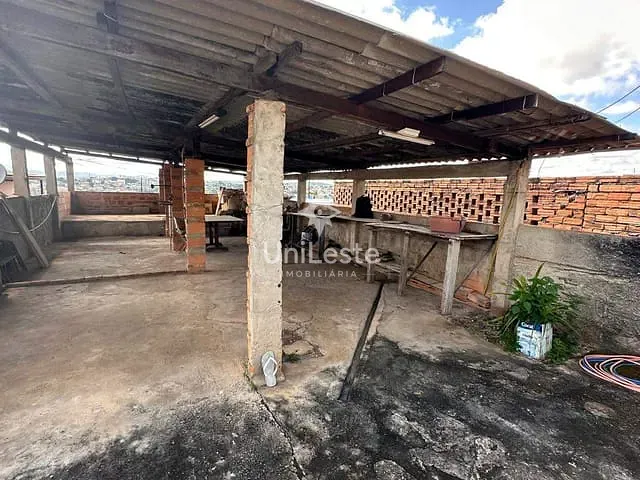 Casa 4 quartos e 2 banheiros, à venda, no bairro Providência em Belo Horizonte