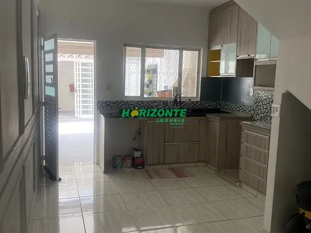 Casa com 127m² 2 quartos e 2 banheiros, à venda, no bairro Jardim Limoeiro em São José dos Campos