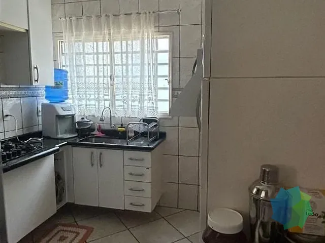 Casa com 250m² 3 quartos e 2 banheiros, à venda, no bairro Jardim Regente em Indaiatuba