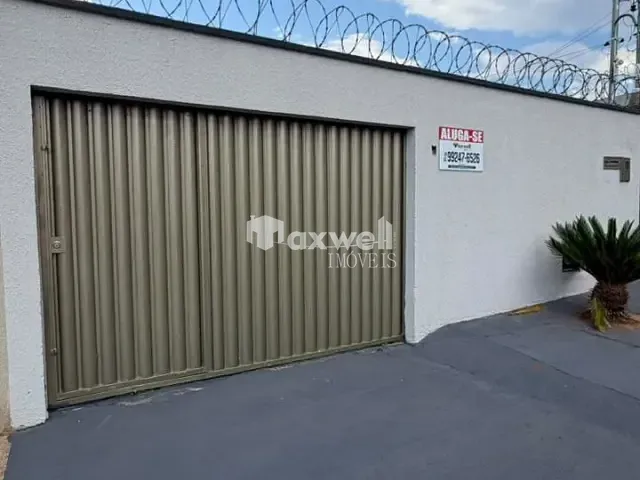 Casa para alugar, no bairro Parque Hayala em Aparecida de Goiânia
