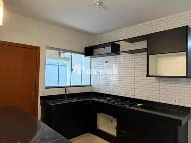 Casa para alugar, no bairro Parque Hayala em Aparecida de Goiânia