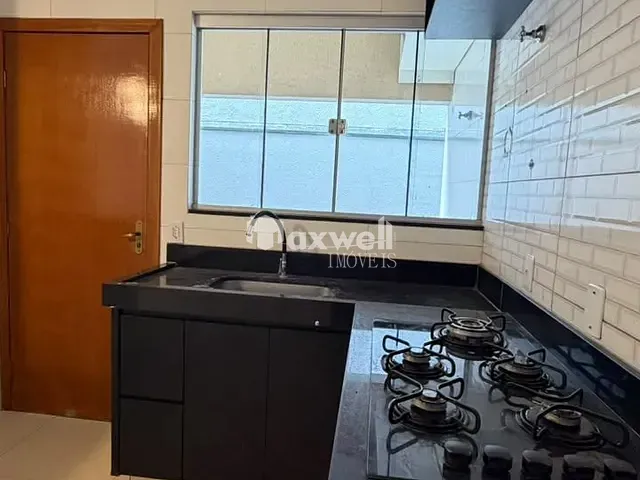 Casa para alugar, no bairro Parque Hayala em Aparecida de Goiânia