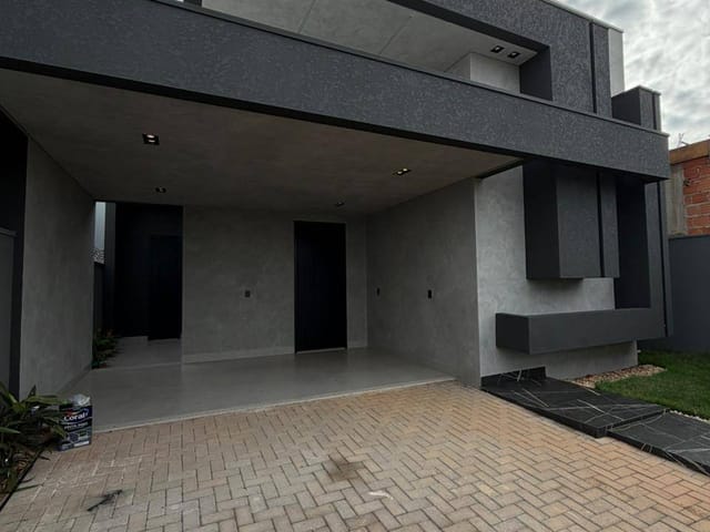 Casa com 250m² 3 quartos e 1 banheiro, à venda, no bairro Quatro Estações Boulevard em Sinop