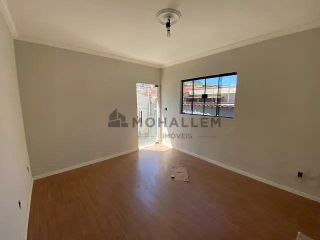 Casa 3 quartos e 2 banheiros, à venda, no bairro Jardim Bernadete em Itajubá