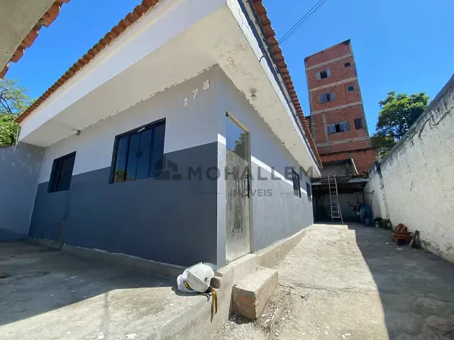 Casa 3 quartos e 2 banheiros, à venda, no bairro Jardim Bernadete em Itajubá
