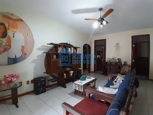 Casa 5 quartos e 6 banheiros, à venda, no bairro Centro em Maricá