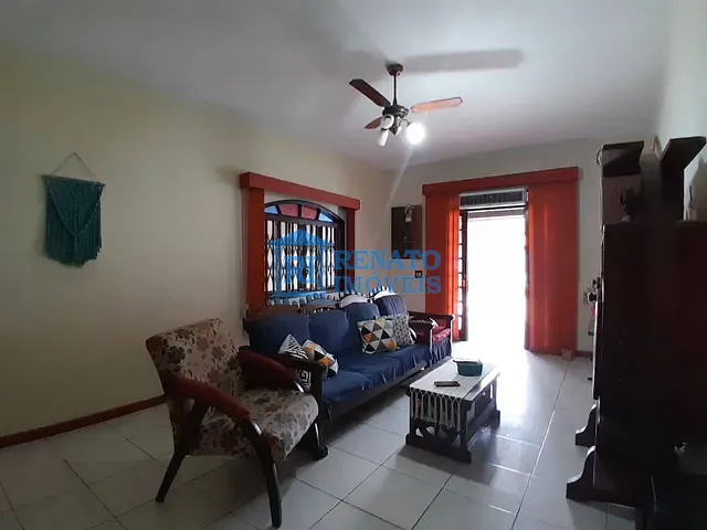 Casa 5 quartos e 6 banheiros, à venda, no bairro Centro em Maricá