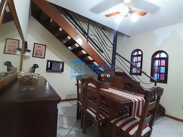 Casa 5 quartos e 6 banheiros, à venda, no bairro Centro em Maricá