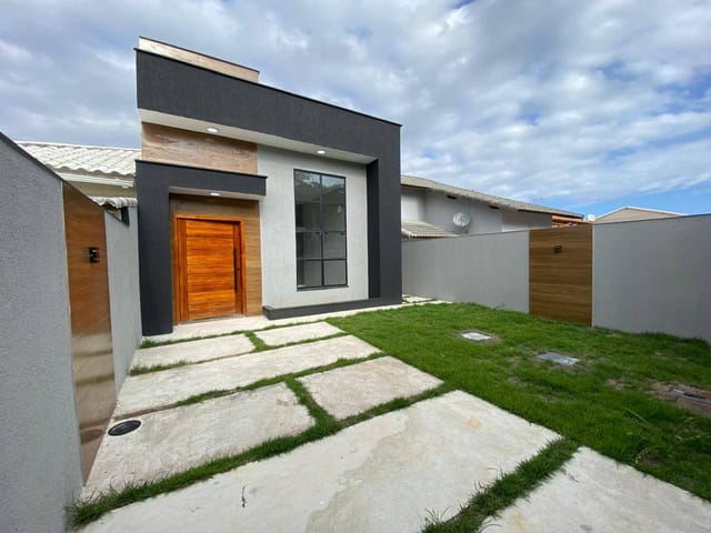 Casa com 300m² 3 quartos e 4 banheiros, à venda, no bairro Jardim Atlântico Oeste (Itaipuaçu) em Maricá