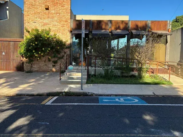 Casa à venda, no bairro Santos Dumont em São José do Rio Preto