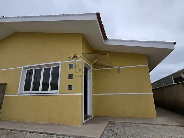 Casa com 200m² 3 quartos e 2 banheiros, à venda, no bairro Jardim São Marcos em Bom Jesus dos Perdões