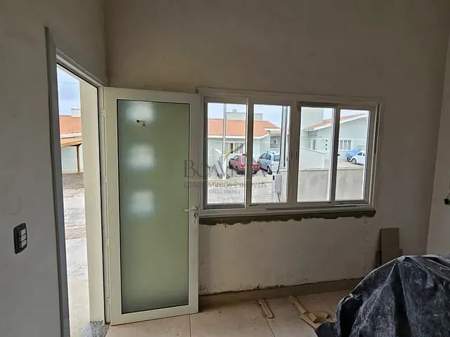 Casa com 200m² 3 quartos e 2 banheiros, à venda, no bairro Jardim São Marcos em Bom Jesus dos Perdões